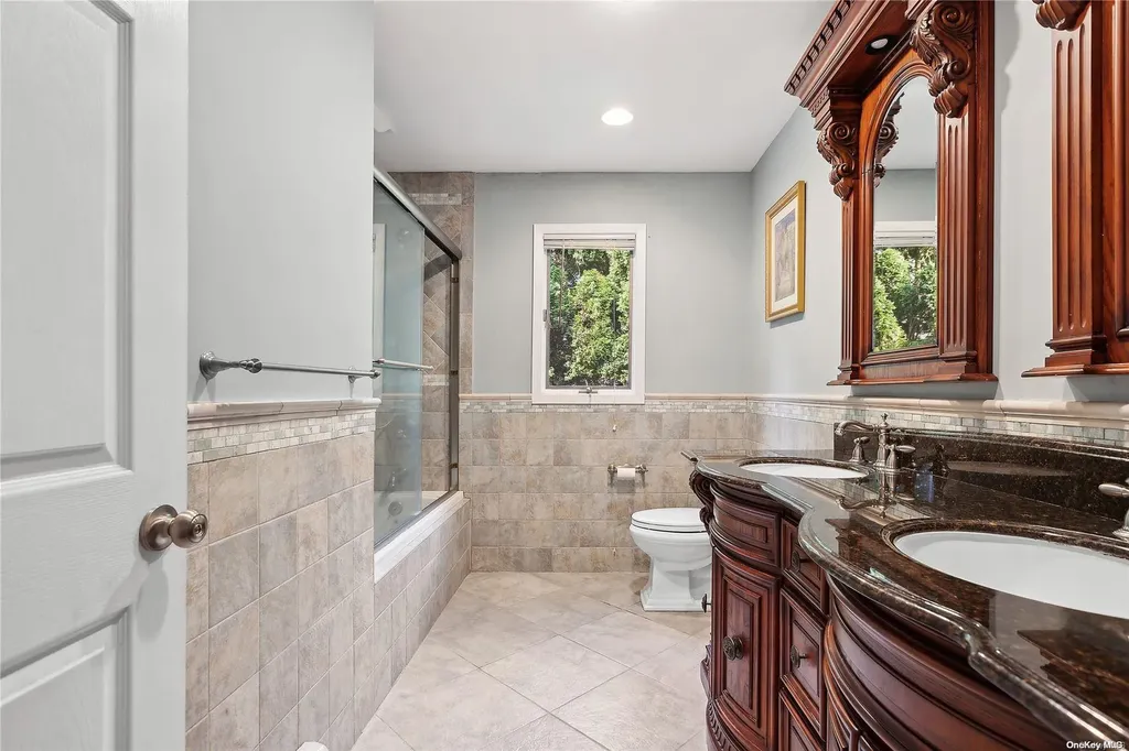 6 Ridgeview Lane Huntington NY 11743