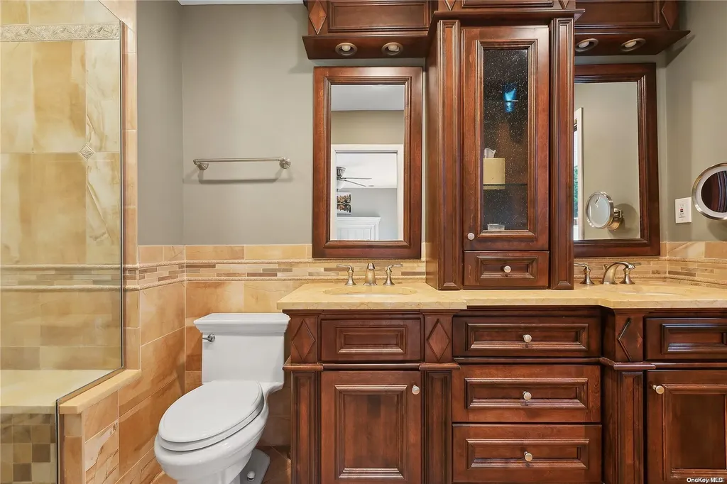6 Ridgeview Lane Huntington NY 11743