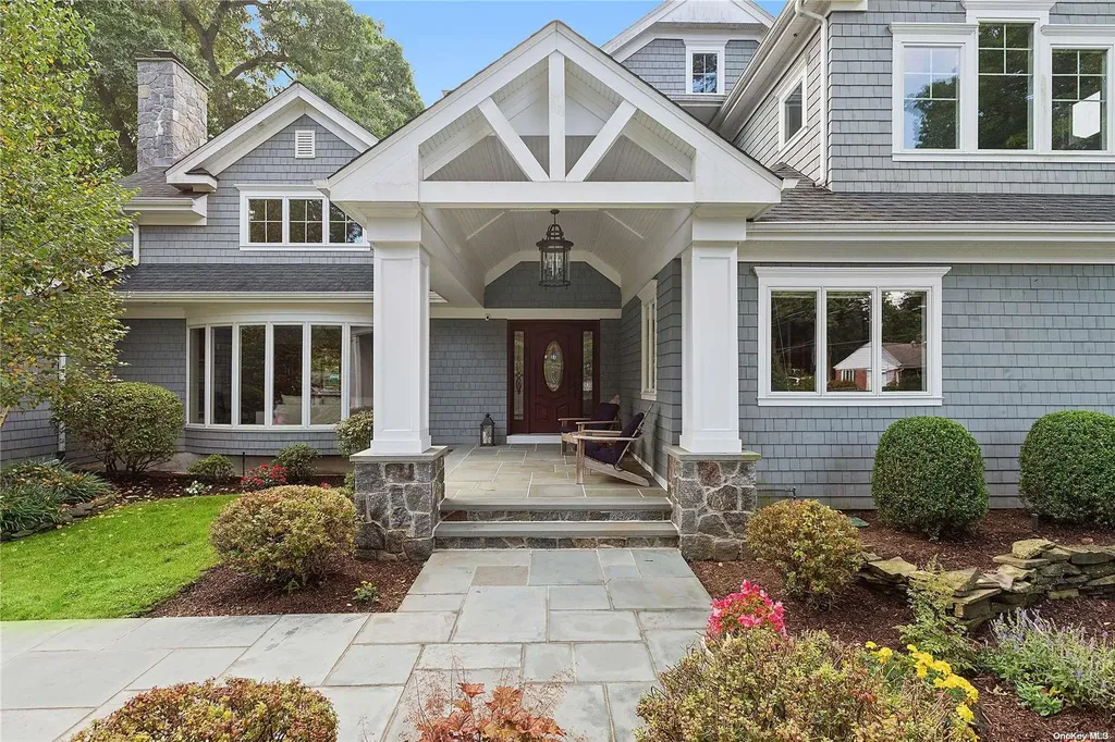 6 Ridgeview Lane Huntington NY 11743