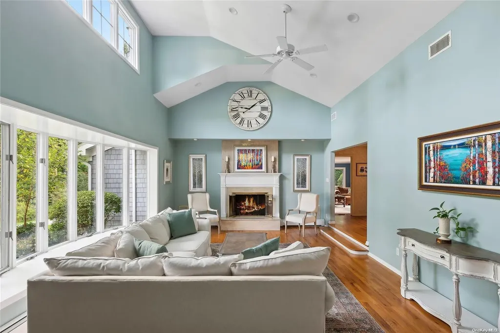 6 Ridgeview Lane Huntington NY 11743