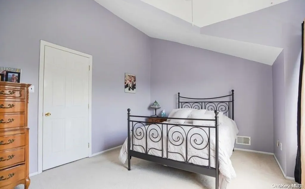 39 Spruce Lane Staten Island NY 10309