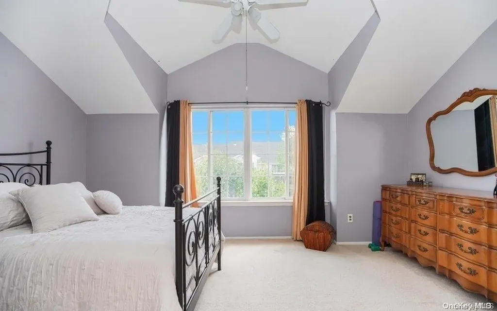 39 Spruce Lane Staten Island NY 10309