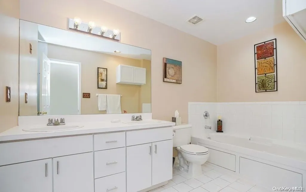 39 Spruce Lane Staten Island NY 10309