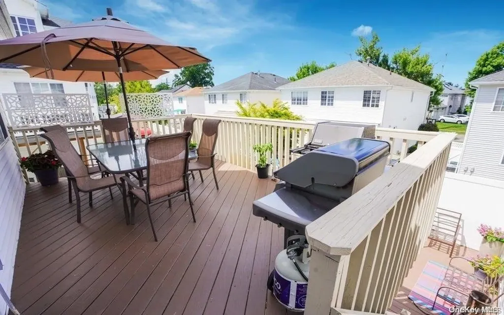 39 Spruce Lane Staten Island NY 10309