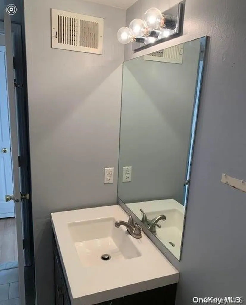 39 Spruce Lane Staten Island NY 10309
