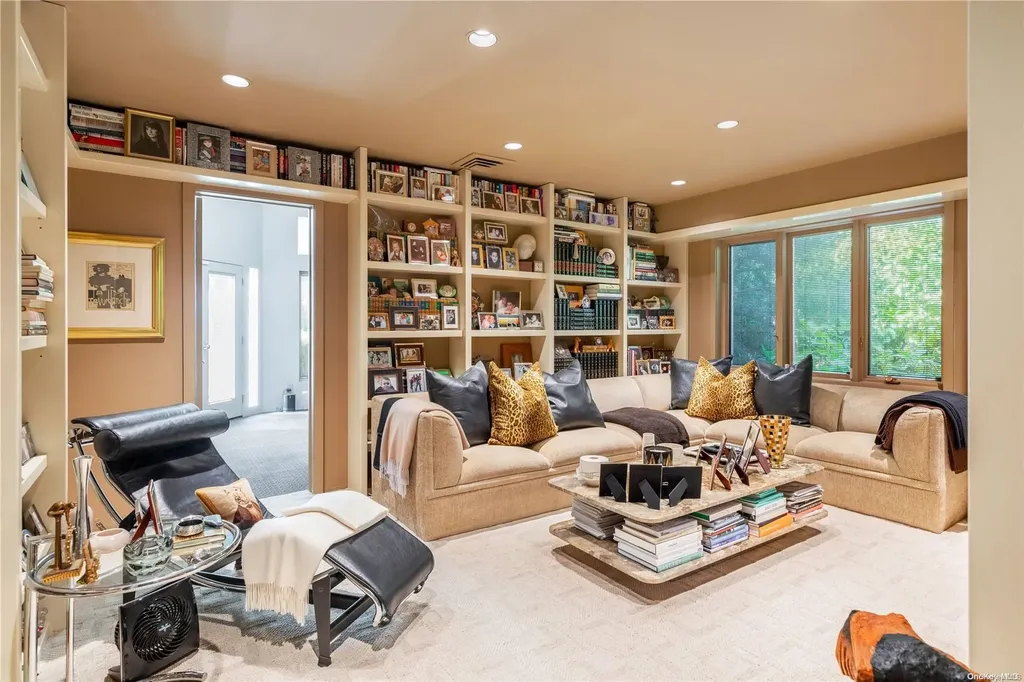 29 Hickory Drive Great Neck NY 11021