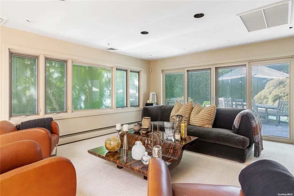 29 Hickory Drive Great Neck NY 11021