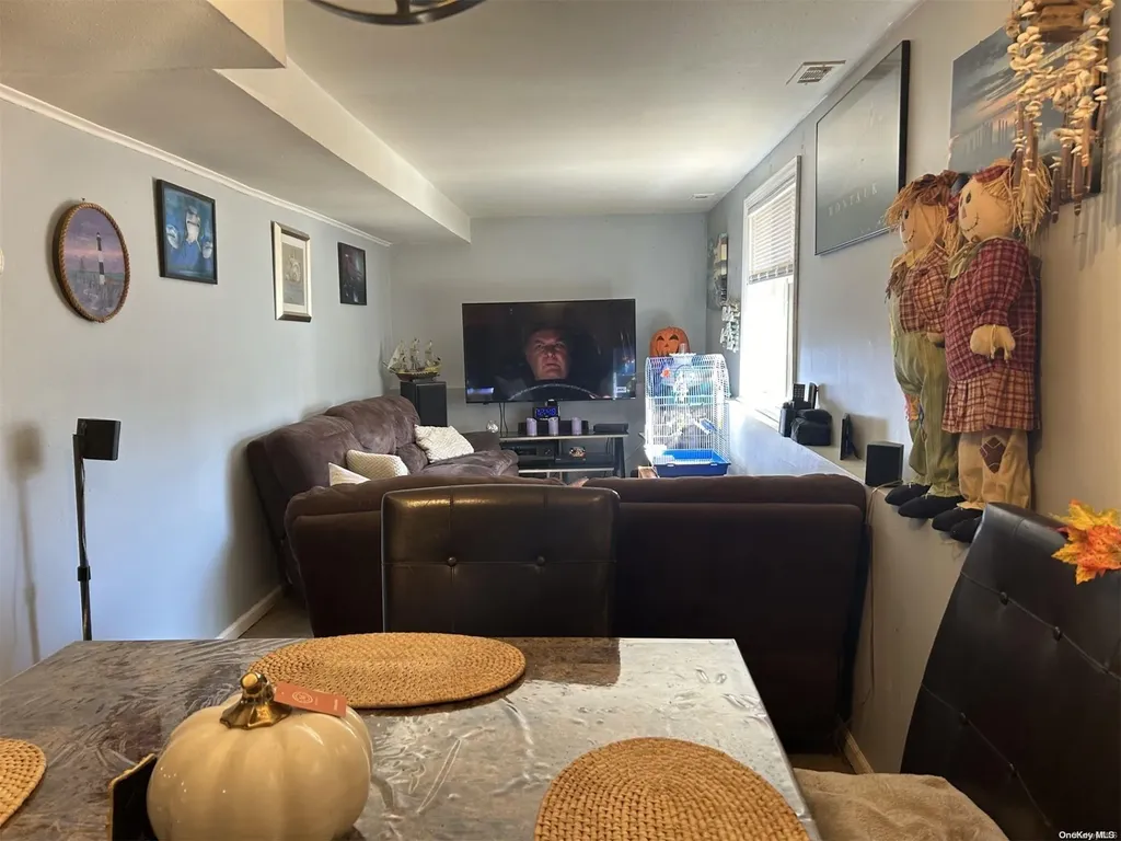 2 Weldon Street Islip NY 11751