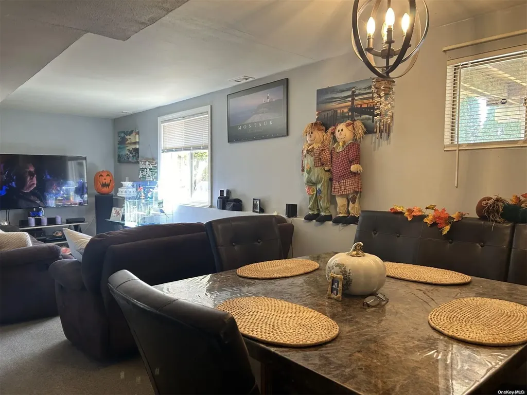 2 Weldon Street Islip NY 11751