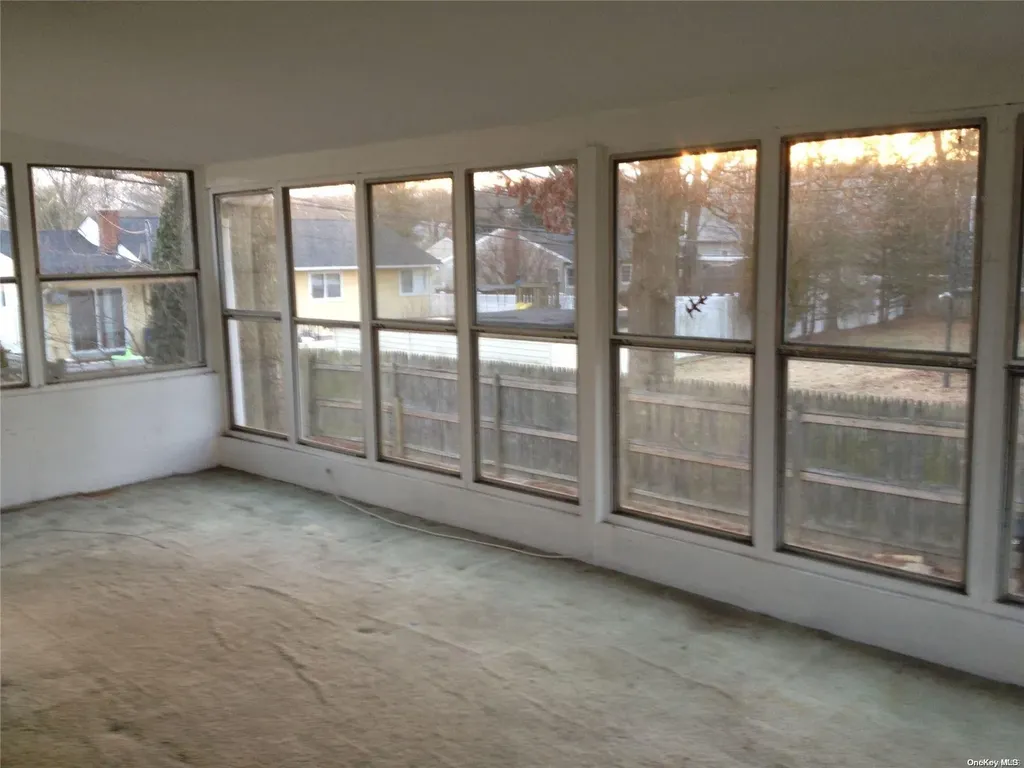 2 Weldon Street Islip NY 11751