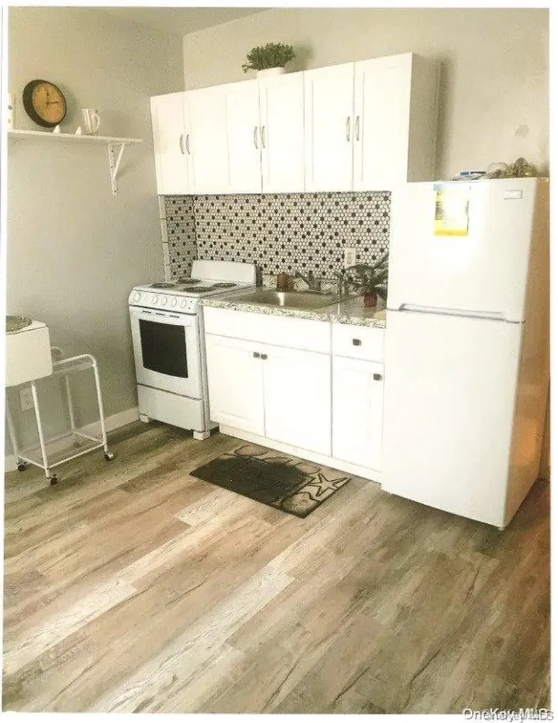 330 Florida Avenue Copiague NY 11726
