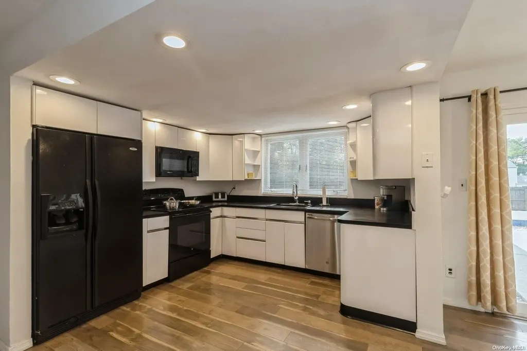 16 Sharon Drive Coram NY 11727
