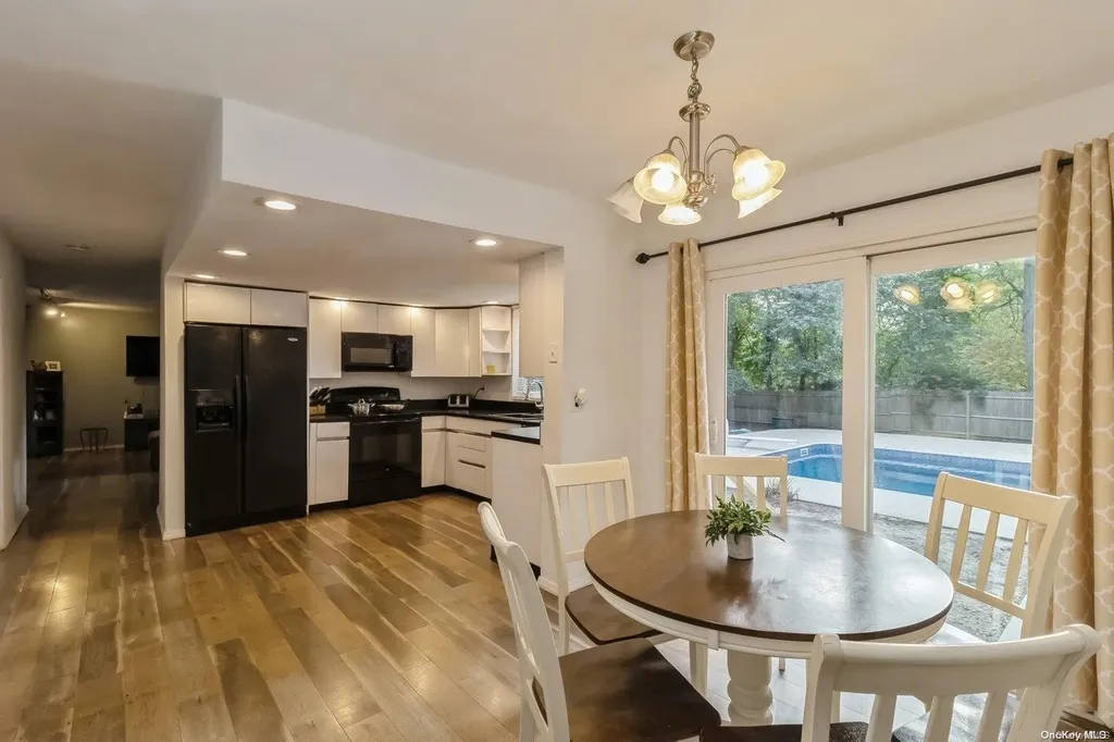16 Sharon Drive Coram NY 11727