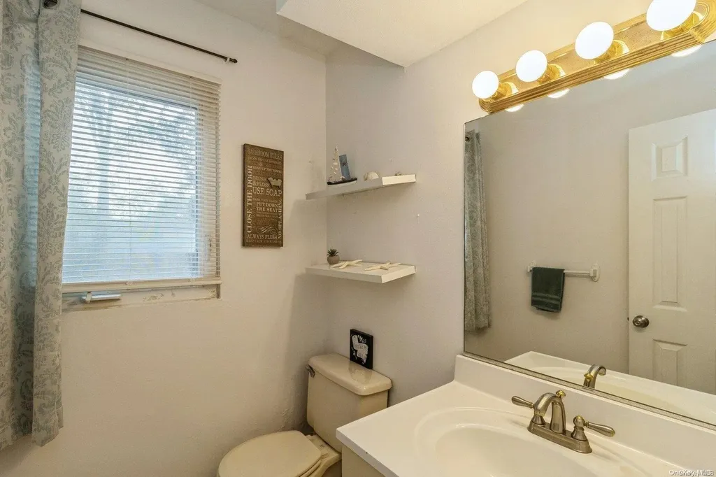 16 Sharon Drive Coram NY 11727