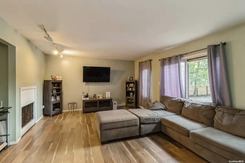 16 Sharon Drive Coram NY 11727