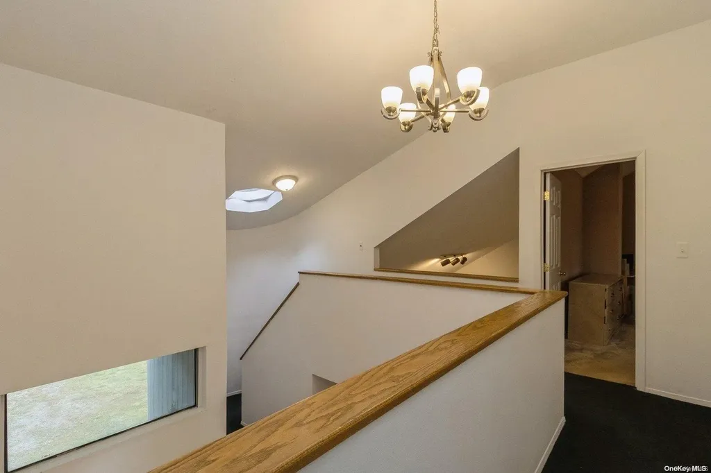 16 Sharon Drive Coram NY 11727