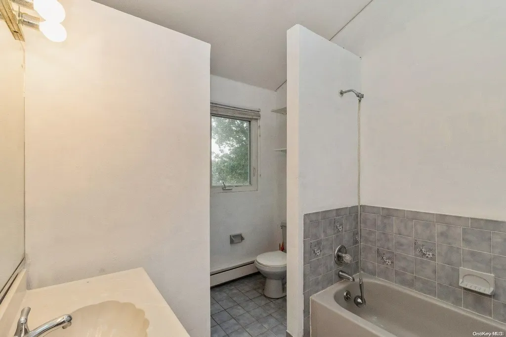 16 Sharon Drive Coram NY 11727