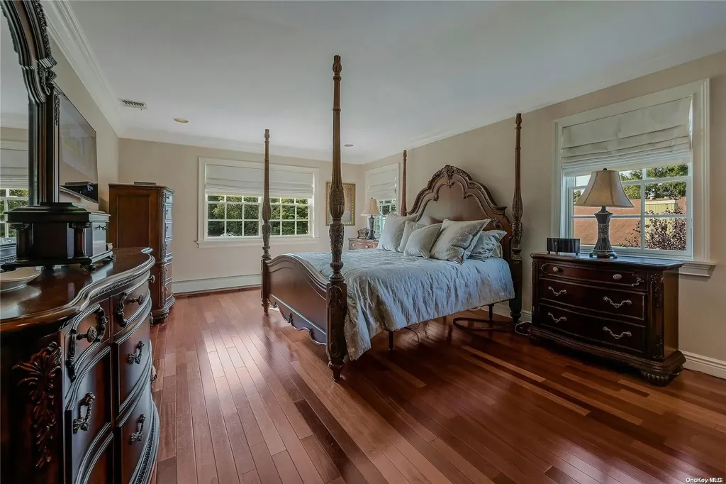 21 Jesse Way Mount Sinai NY 11766