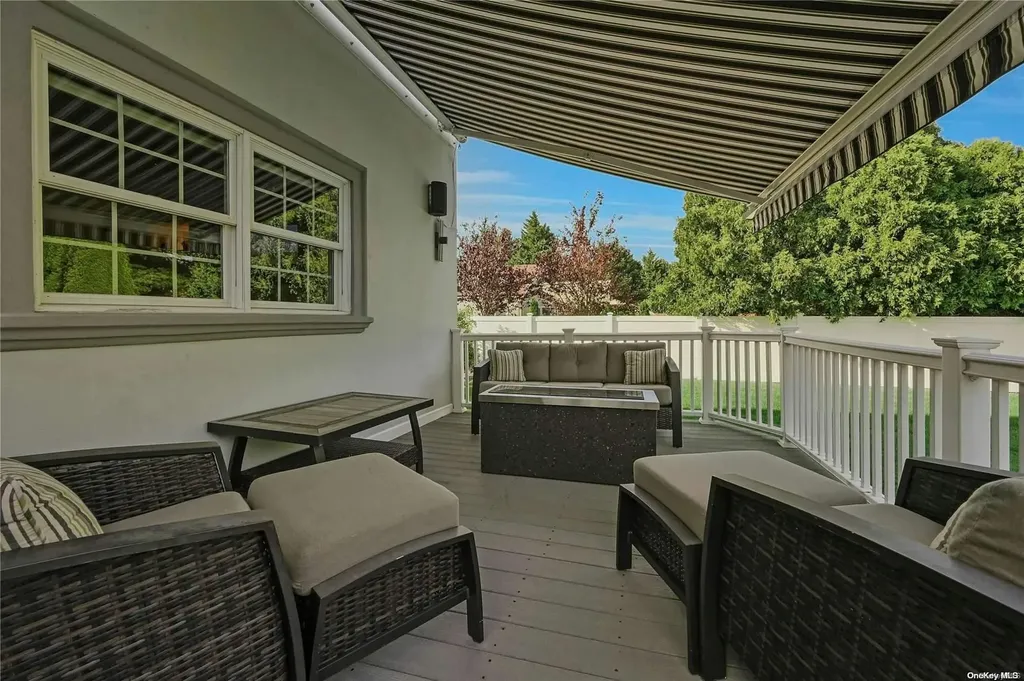 21 Jesse Way Mount Sinai NY 11766