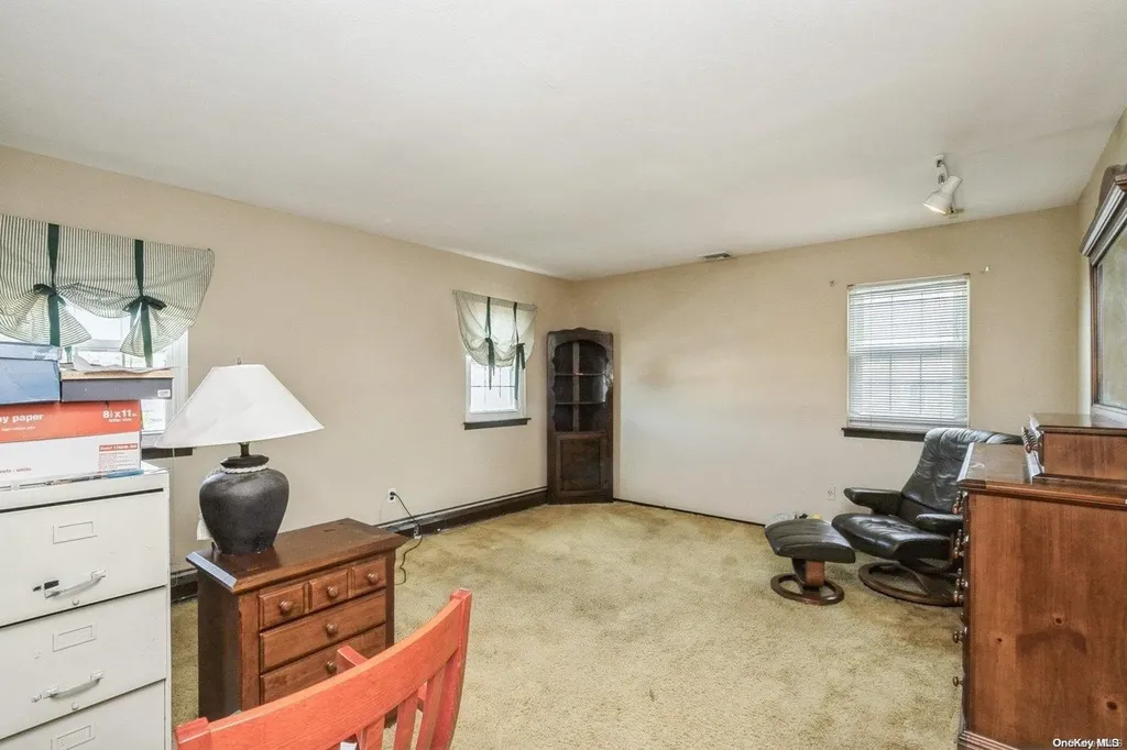 2 Bishop Court Bethpage NY 11714