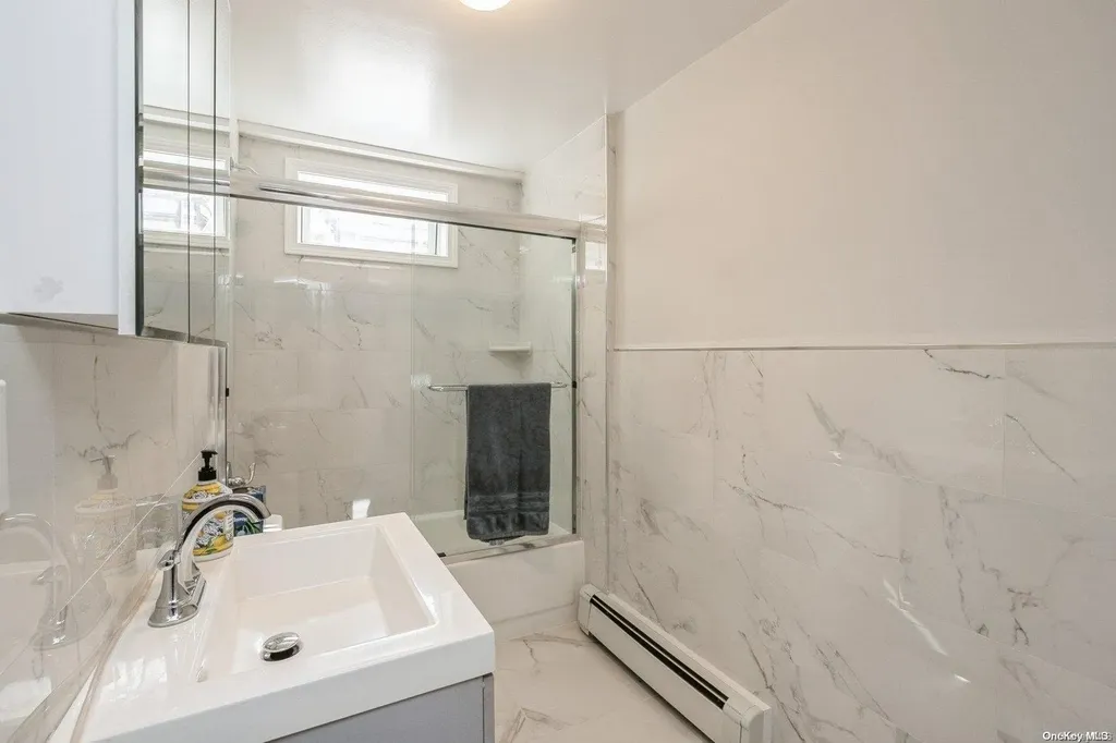 2 Bishop Court Bethpage NY 11714