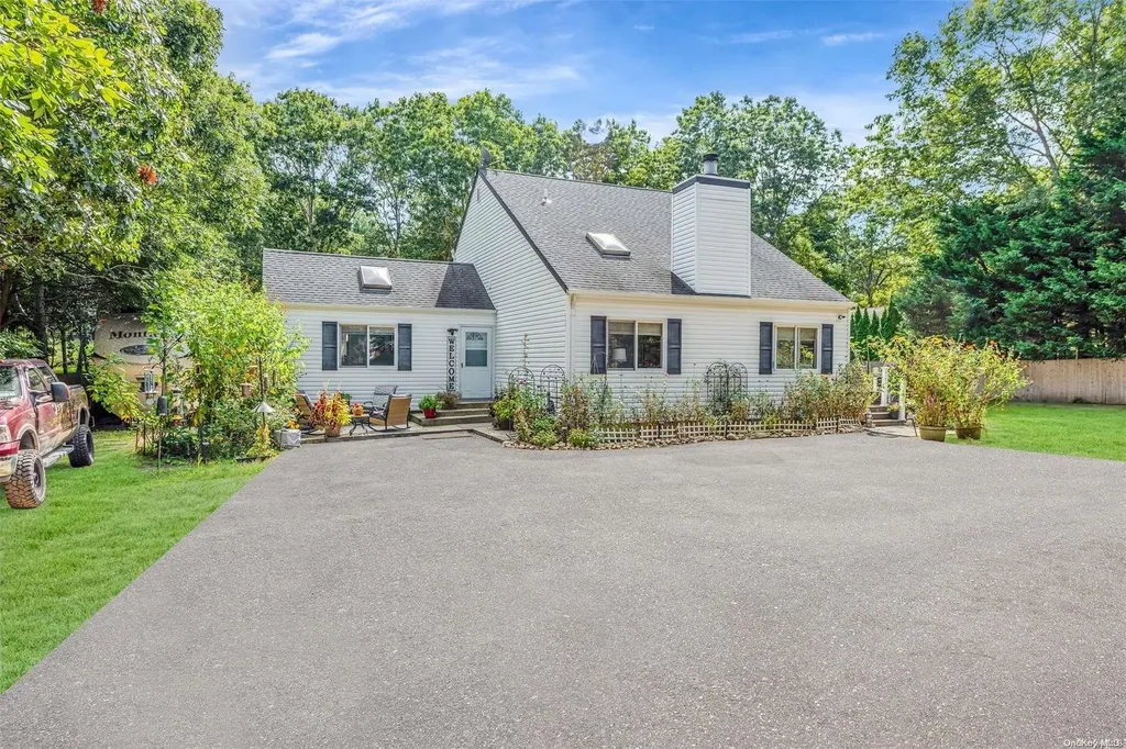 6 Spruce Street East Hampton NY 11937