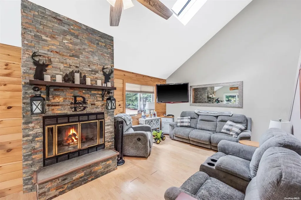 6 Spruce Street East Hampton NY 11937