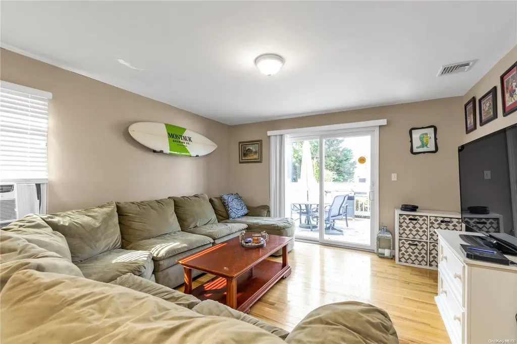 406 S Ocean Avenue Freeport NY 11520