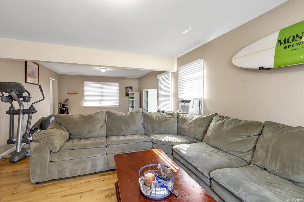 406 S Ocean Avenue Freeport NY 11520