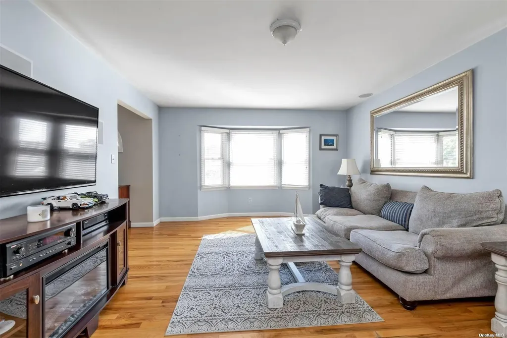 406 S Ocean Avenue Freeport NY 11520