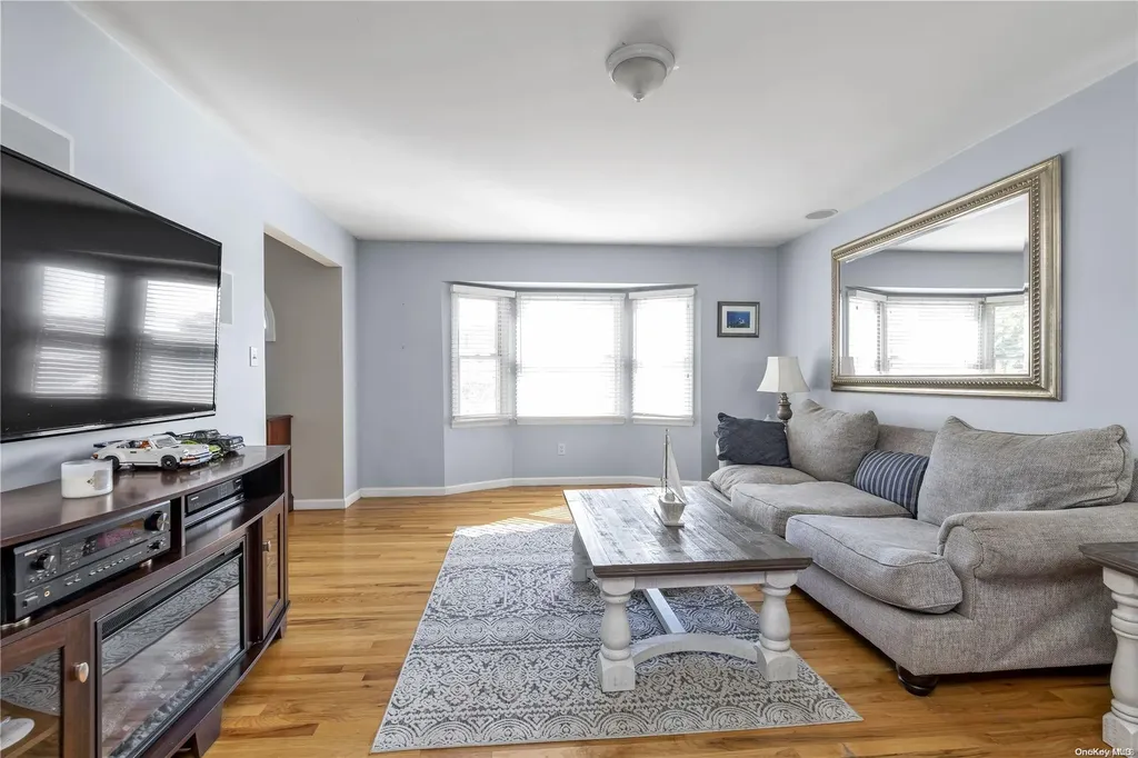 406 S Ocean Avenue Freeport NY 11520