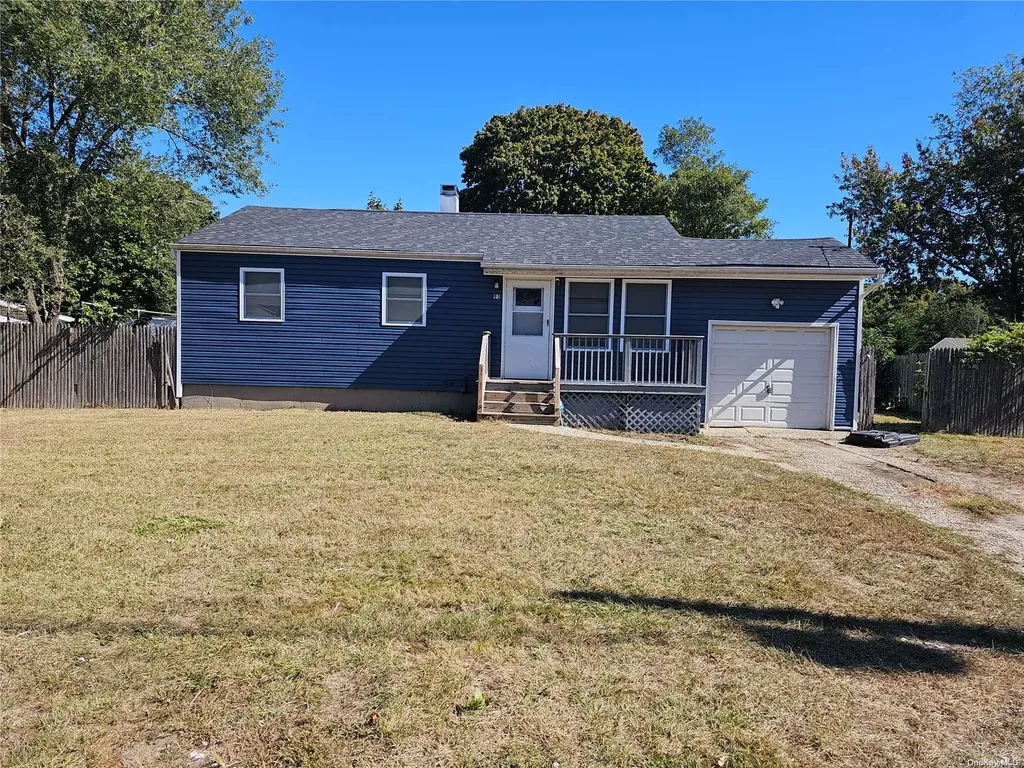 93 Pace Avenue Bellport NY 11713