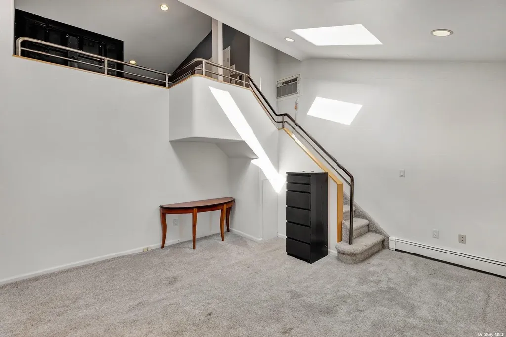 621 Oakland Avenue Cedarhurst NY 11516