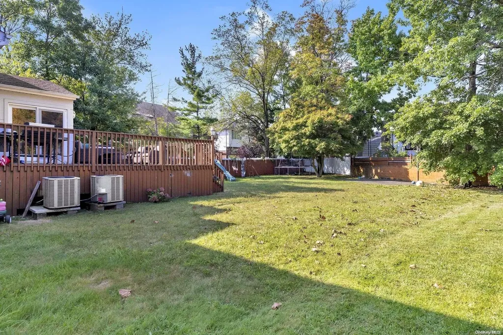 621 Oakland Avenue Cedarhurst NY 11516