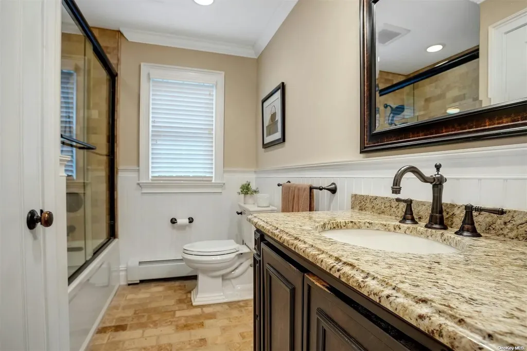 87 Cabot Road Massapequa NY 11758