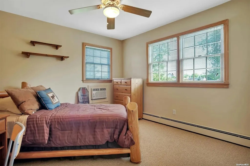 87 Cabot Road Massapequa NY 11758