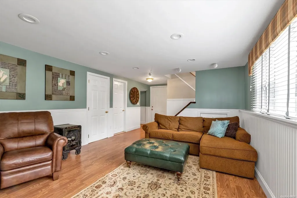 104 Michelle Drive Jericho NY 11753