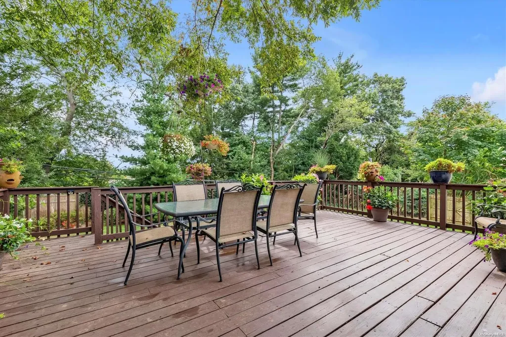 104 Michelle Drive Jericho NY 11753