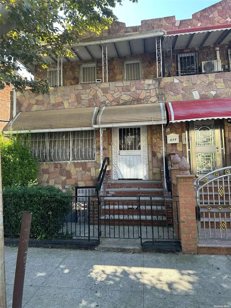656 Schenck Avenue Brooklyn NY 11207