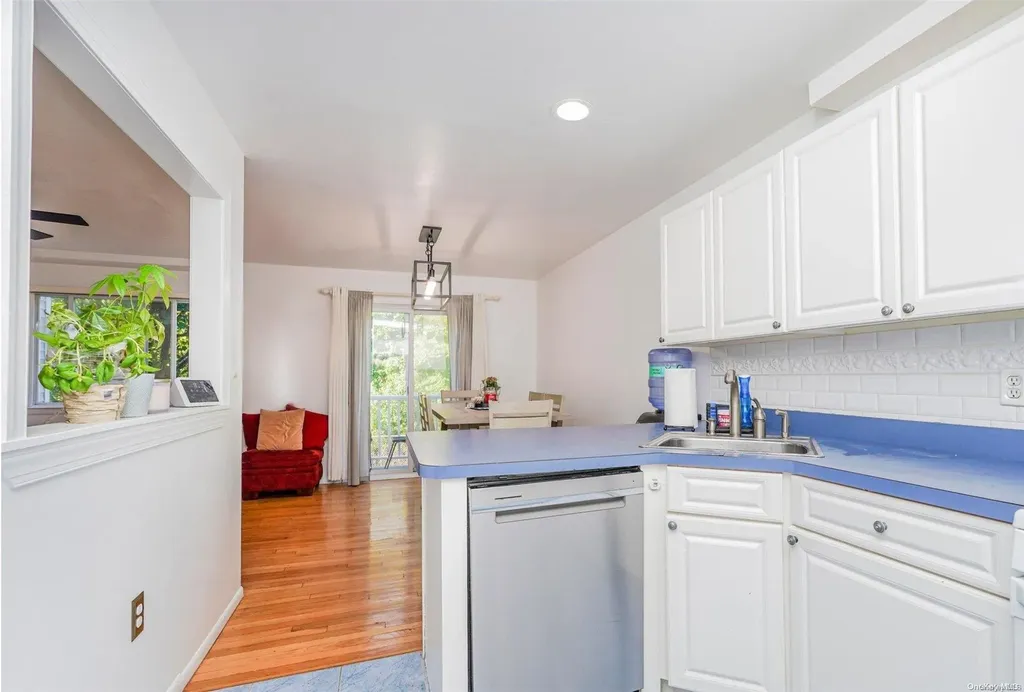 34 Sable Loop Staten Island NY 10306