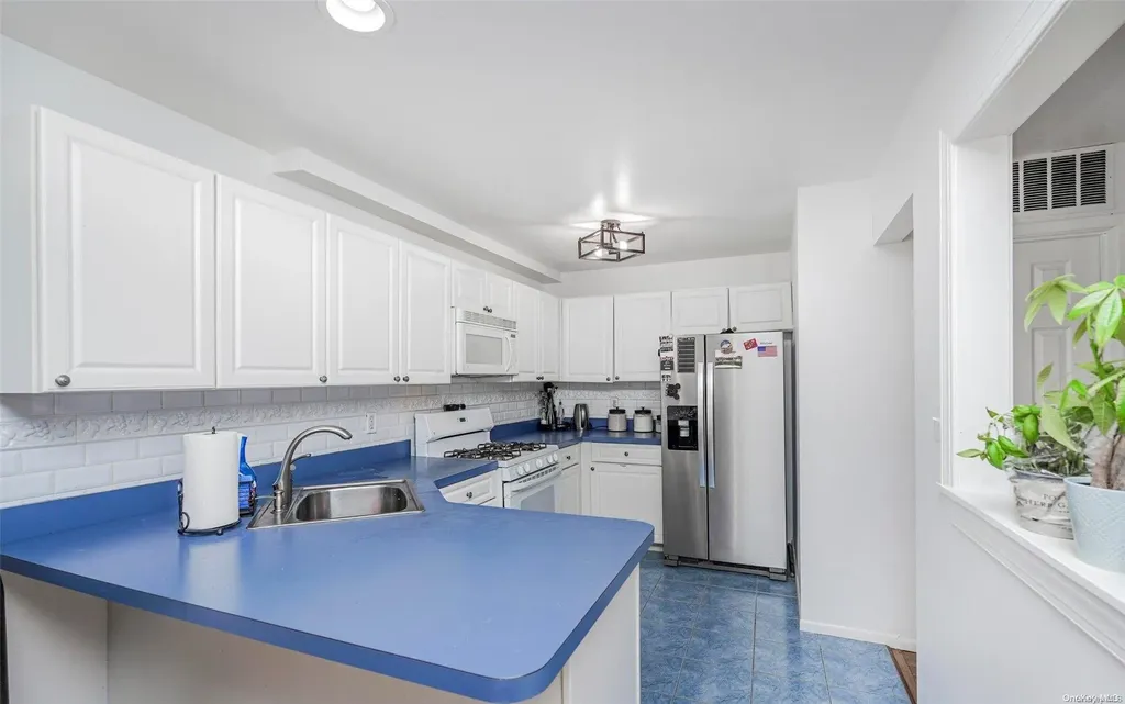 34 Sable Loop Staten Island NY 10306