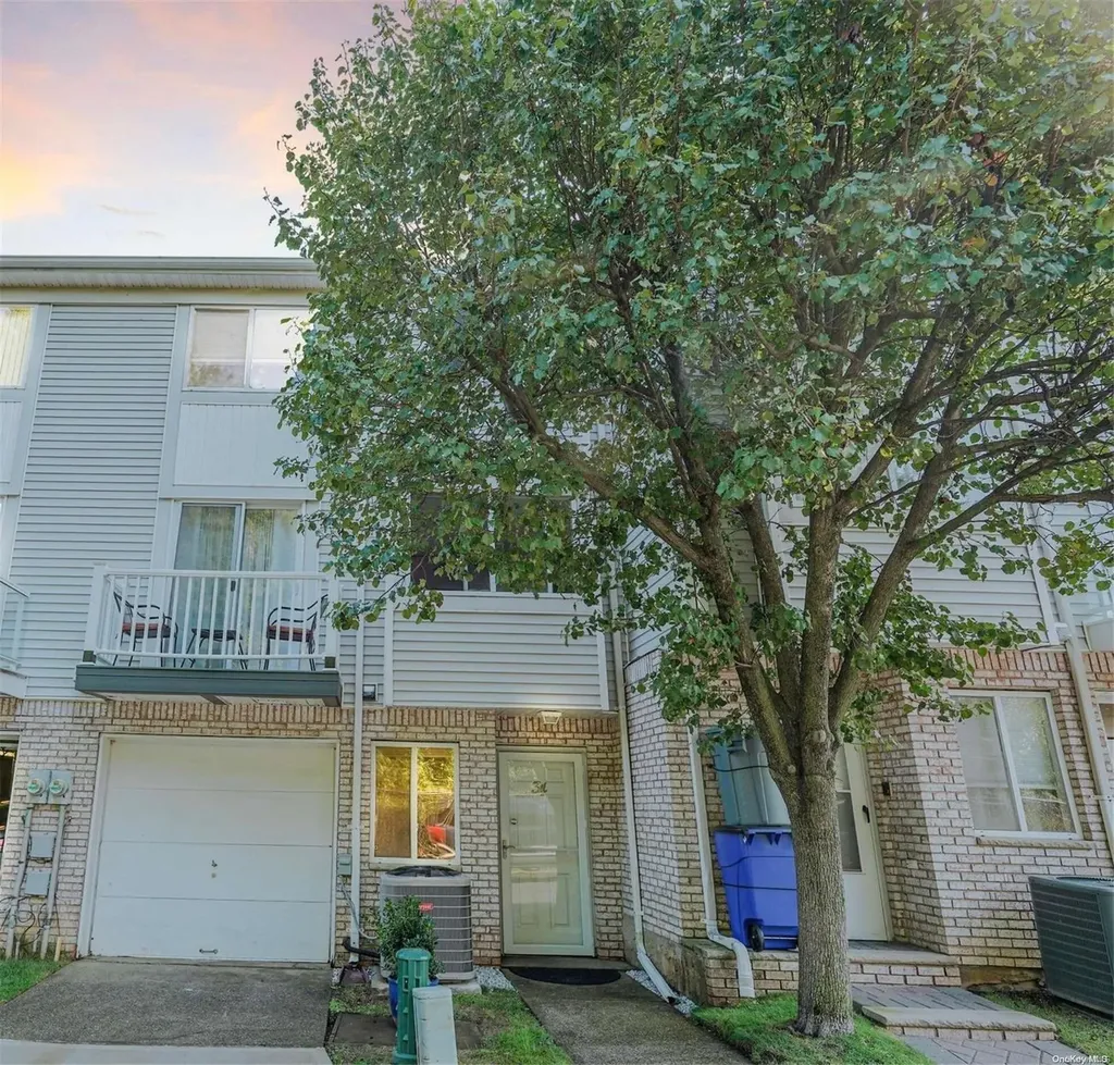 34 Sable Loop Staten Island NY 10306