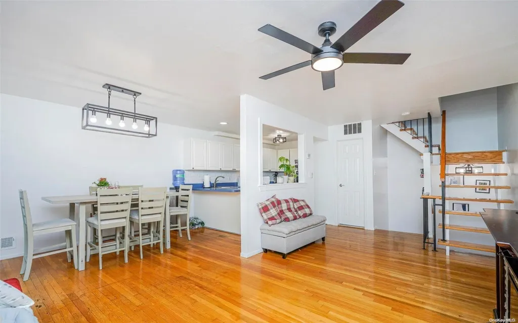 34 Sable Loop Staten Island NY 10306