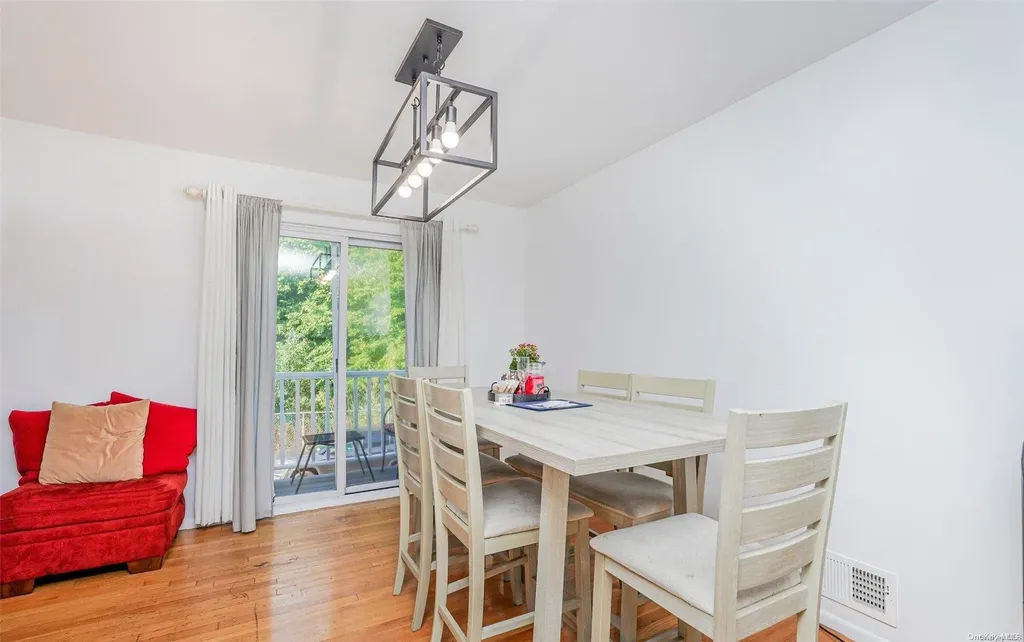 34 Sable Loop Staten Island NY 10306