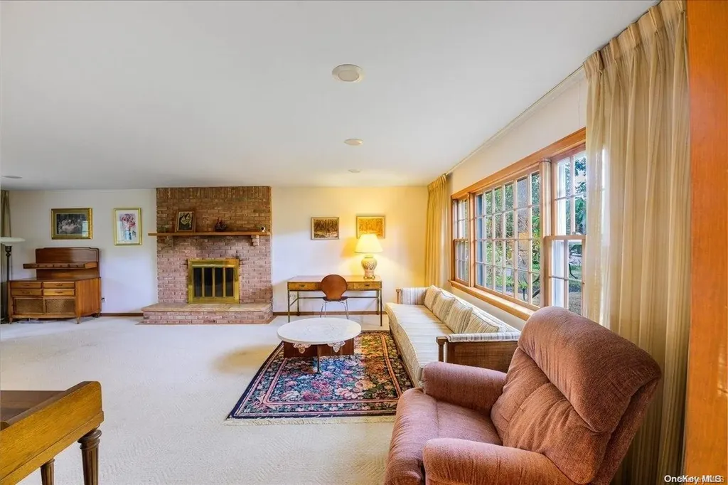 20 Swan View Drive Patchogue NY 11772