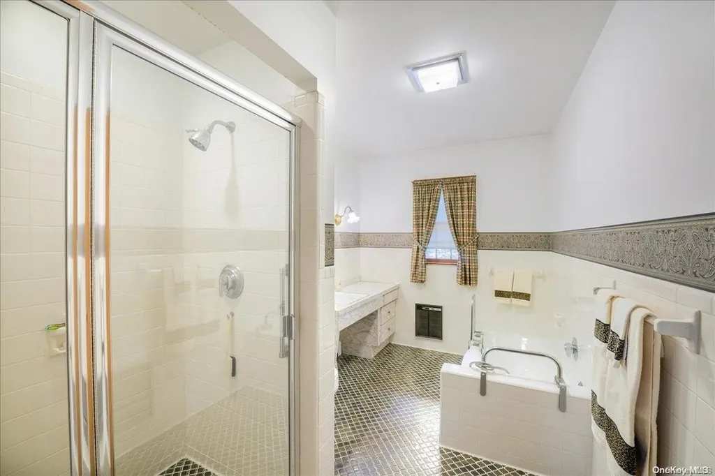 20 Swan View Drive Patchogue NY 11772