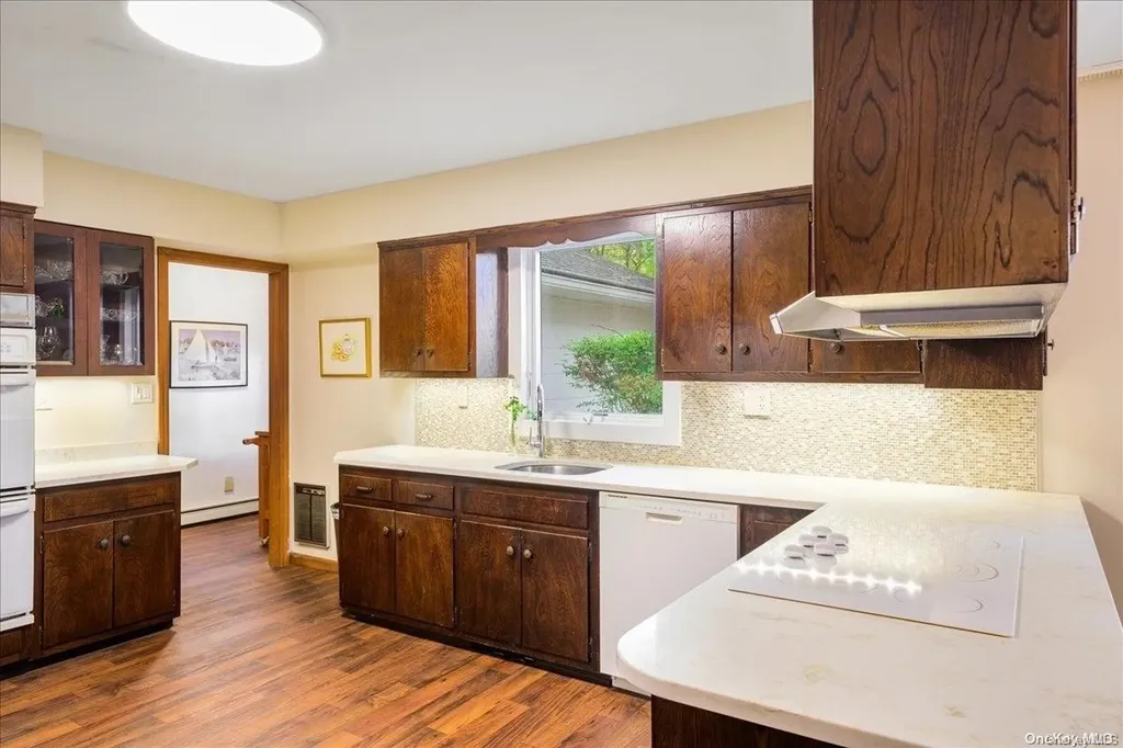 20 Swan View Drive Patchogue NY 11772