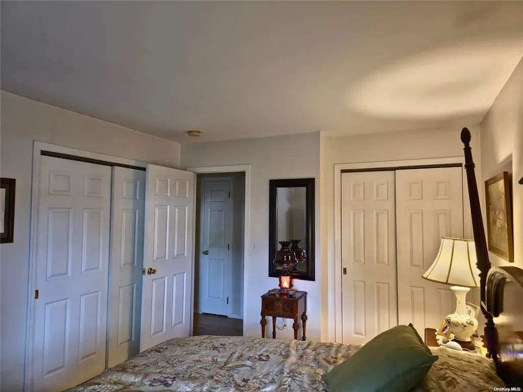 18 Hawthorne Road Mastic Beach NY 11951