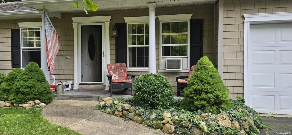 18 Hawthorne Road Mastic Beach NY 11951