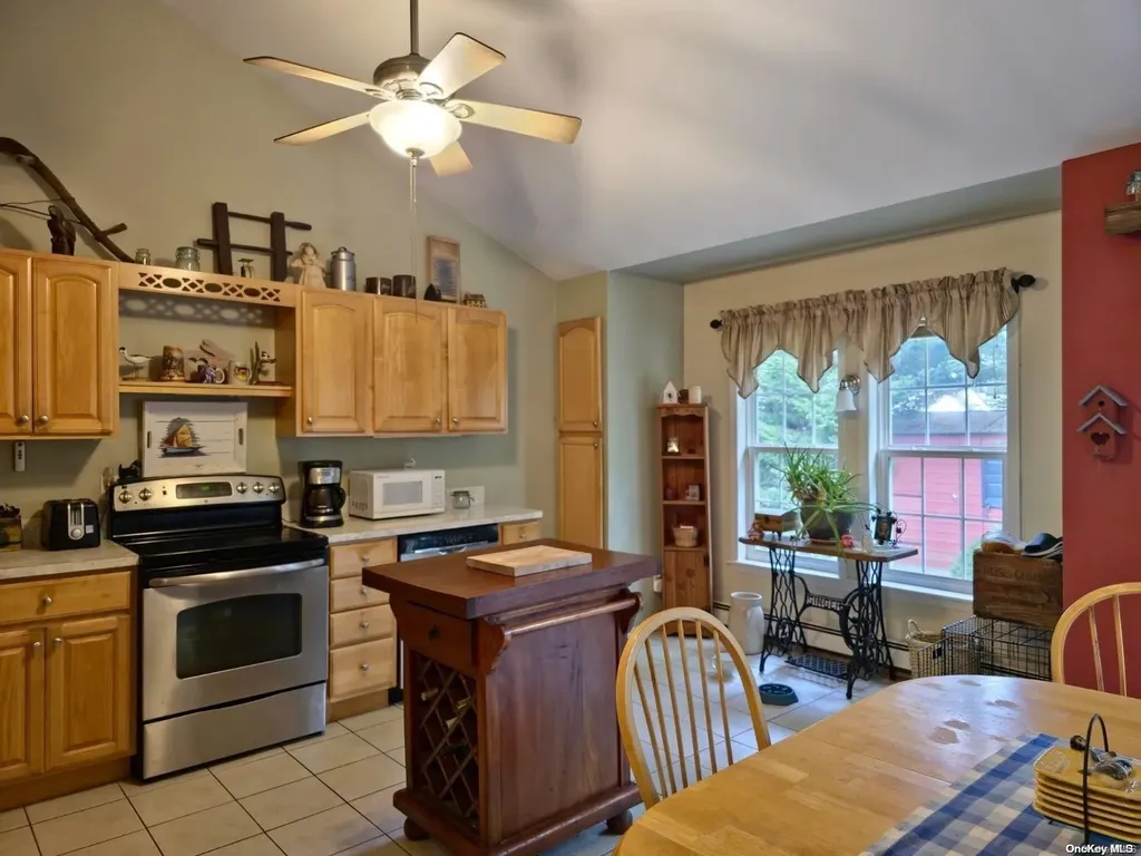 18 Hawthorne Road Mastic Beach NY 11951